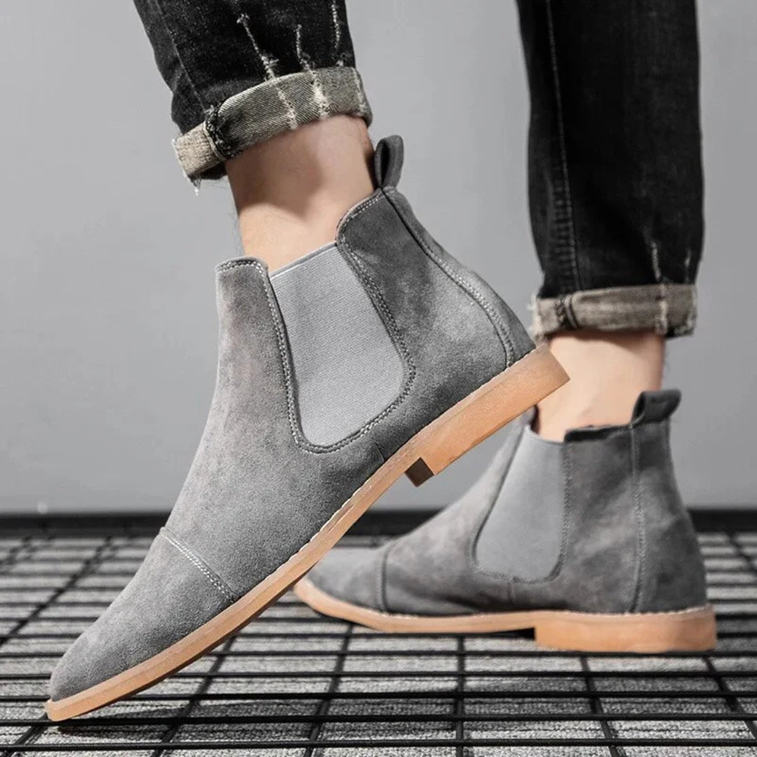 Giorgio Suede Chelsea Boots